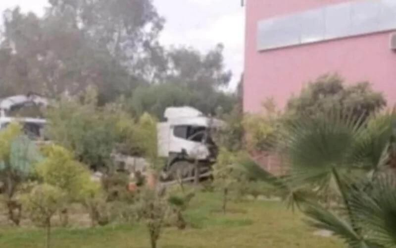 Khouribga : un camion fonce sur une clinique