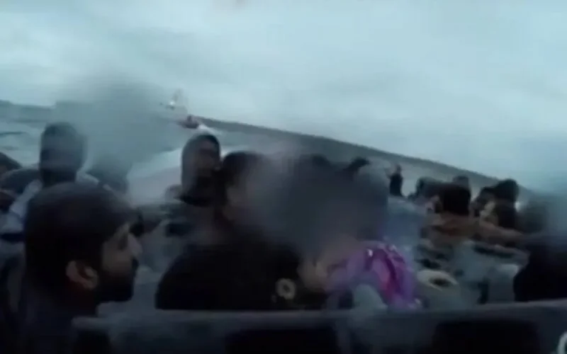 La marine italienne sauve 2 fillettes marocaines mais pas leur maman (vidéo)