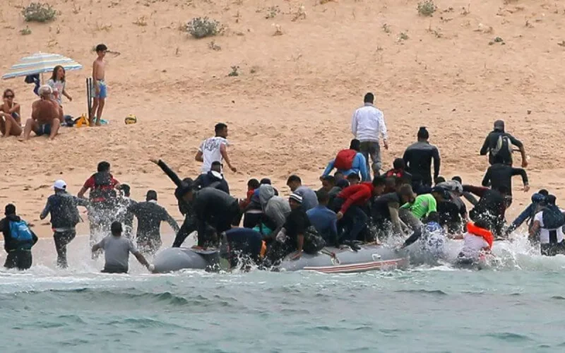 L'Espagne ne pourra pas échapper à des "millions de migrants"