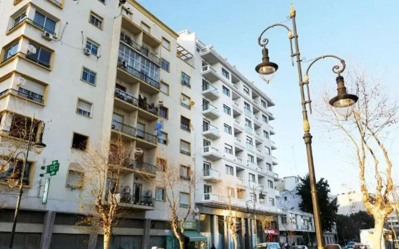 Tanger : une jeune femme se jette du haut d'un immeuble pour échapper à ses employeurs