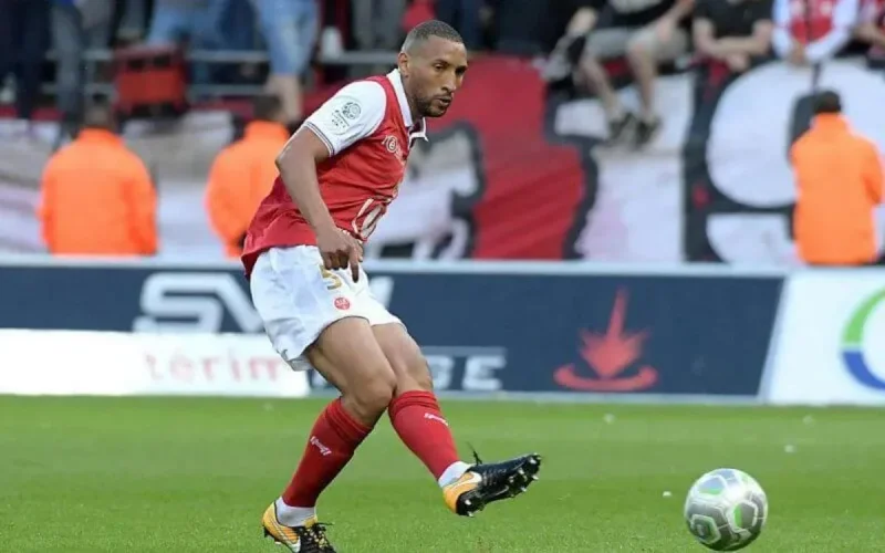 Yunis Abdelhamid, ses études ... et sa Renault Clio 
