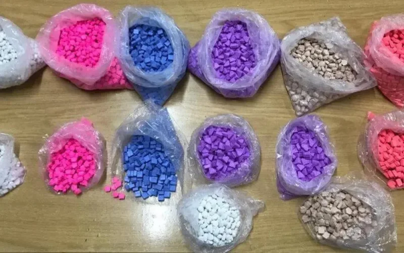 Grosse prise dans une voiture de location sur l'autoroute de Casablanca