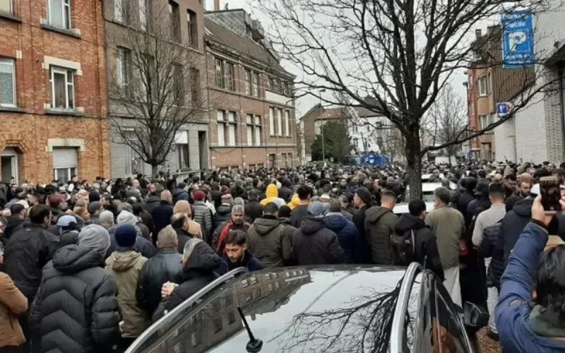 Belgique : des milliers de personnes aux funérailles de Rachid Haddach