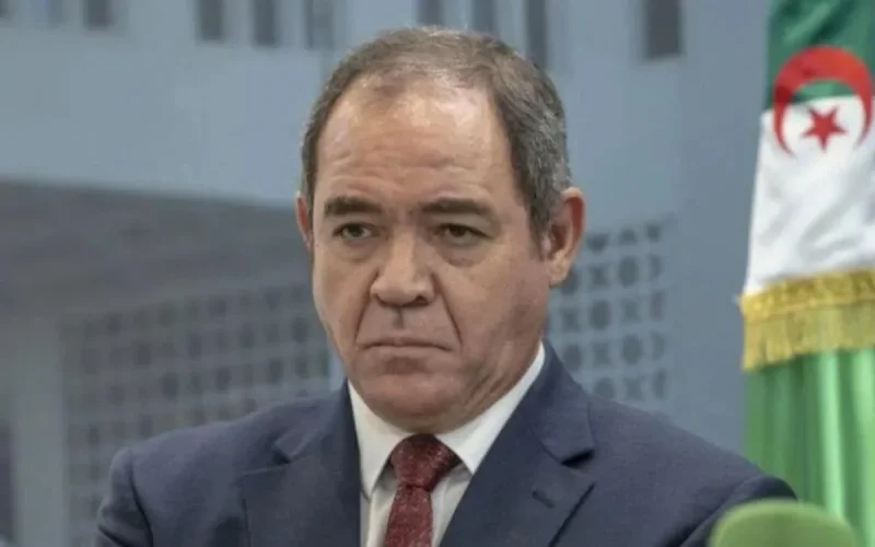 Un ministre algérien boycotte une réunion au Maroc