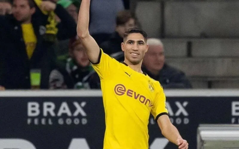 Bundesliga : Achraf Hakimi offre la victoire à Dortmund