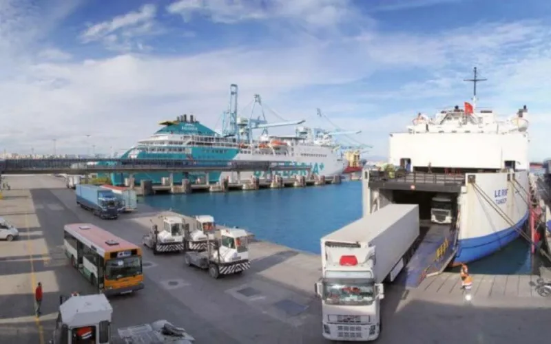 MRE, n'allez pas au port d'Algesiras, il n'y a pas de bateau
