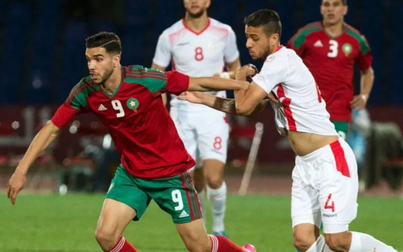 Le joueur Walid Azaro verse 100 000 dirhams au fonds covid-19