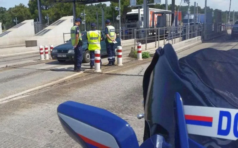 Coronavirus : la France conditionne l'entrée sur son territoire