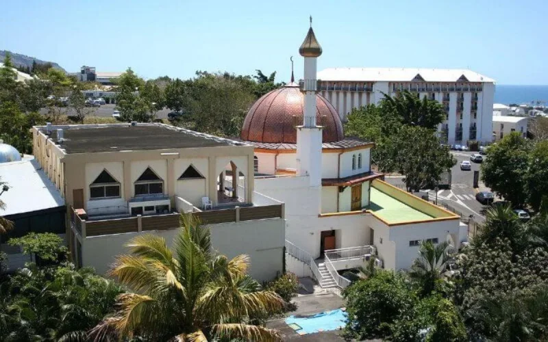 Les appels à la prière (adhan) autorisés à La Réunion