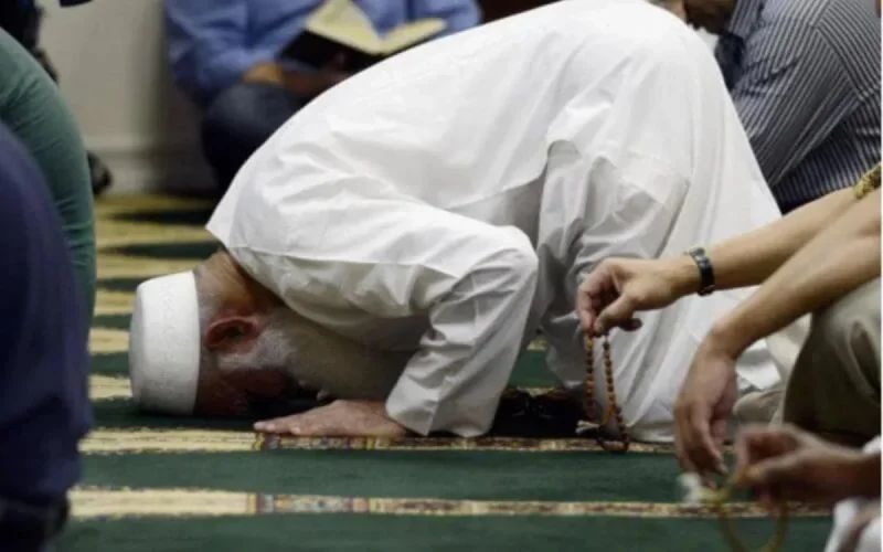 Italie : une prière qui coûte très cher