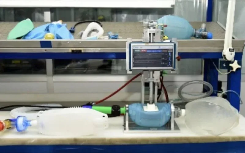 Des chercheurs marocains développent un respirateur mécanique intelligent