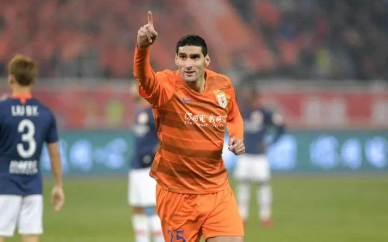 Testé positif au coronavirus : Marouane Fellaini a quitté l'hôpital en Chine