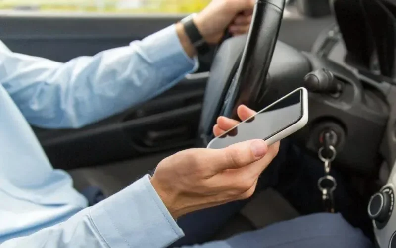 L'utilisation du bluetooth pour téléphoner au volant, désormais autorisée