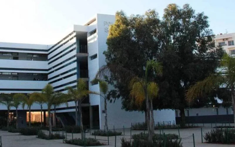 Les lycées français à l'étranger se prononcent sur les frais de scolarité