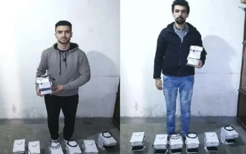 Covid-19 : un jeune de Youssoufia invente et développe un distributeur automatique de gel désinfectant