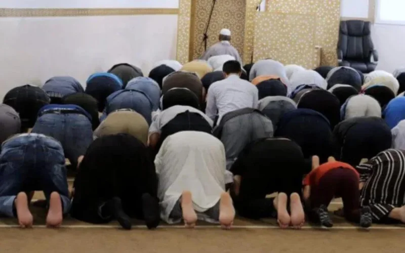 France : le Conseil d'État demande de lever l'interdiction de réunion dans les lieux de culte