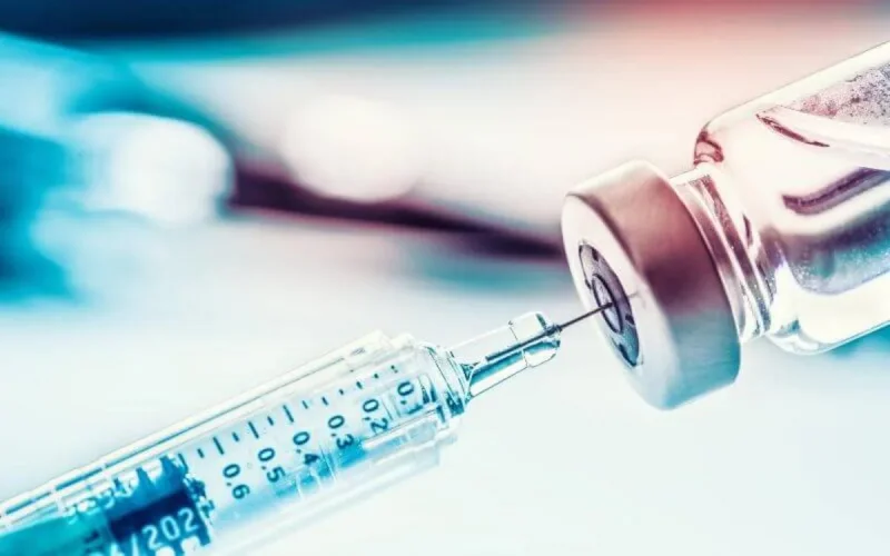 Un vaccin contre le covid-19 avant 2021