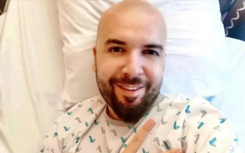 Le chanteur Douzi subit une opération chirurgicale