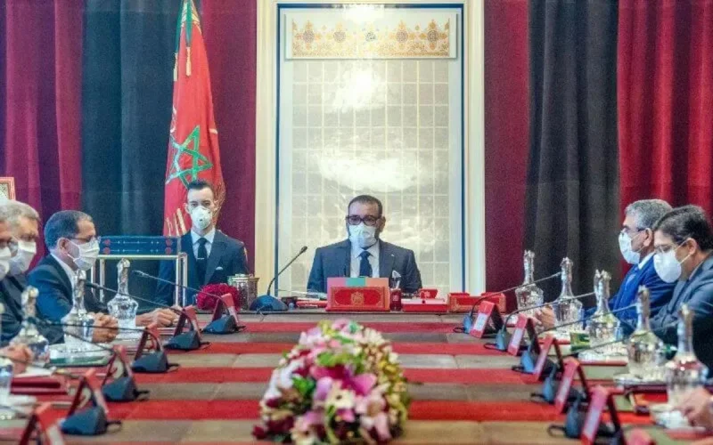 Le roi Mohammed VI approuve des projets de loi liés à l'armée