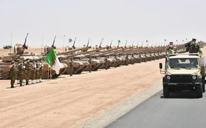 Les très nombreuses bases militaires algériennes à la frontière avec le Maroc (vidéo)