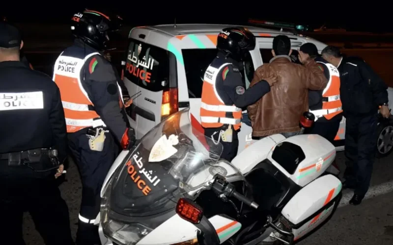 Un policier escroc et arnaqueur arrêté 