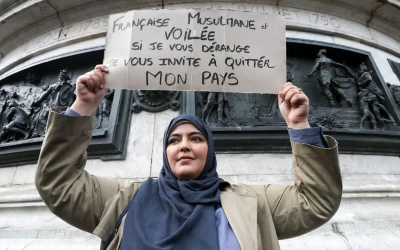 France : la lutte contre l'islamisme, le cheval de bataille de Gérald Darmanin