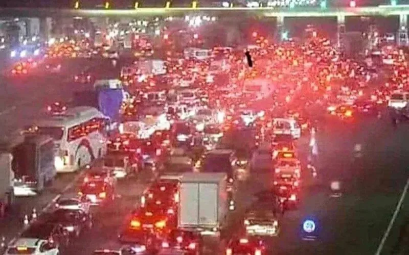 Maroc : un parti réagit à l'interdiction des déplacements entre les villes