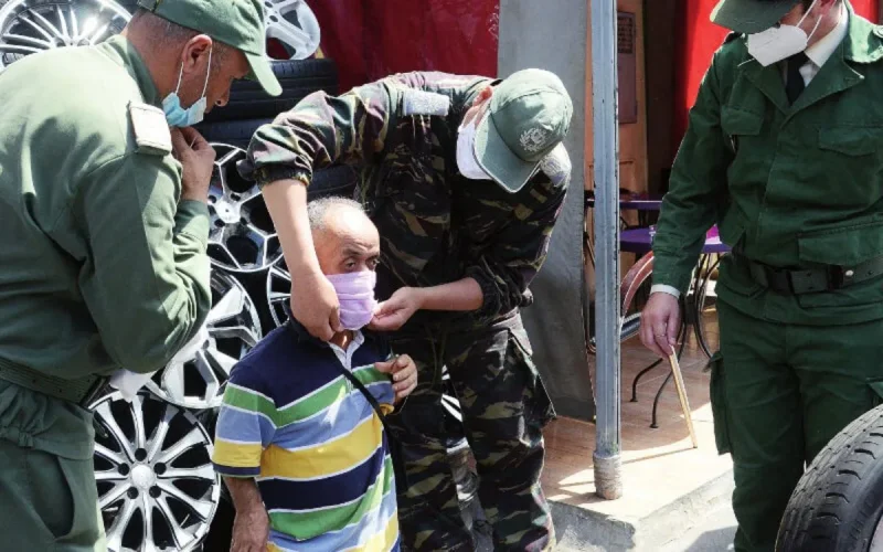 Non port du masque au Maroc : l'amende de 300 dirhams à payer sur place sous peine de procès
