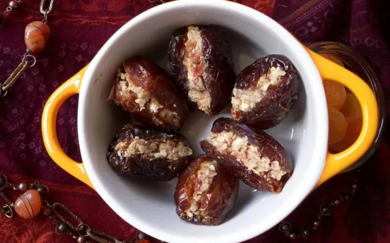 Dattes fourrées d'amandes