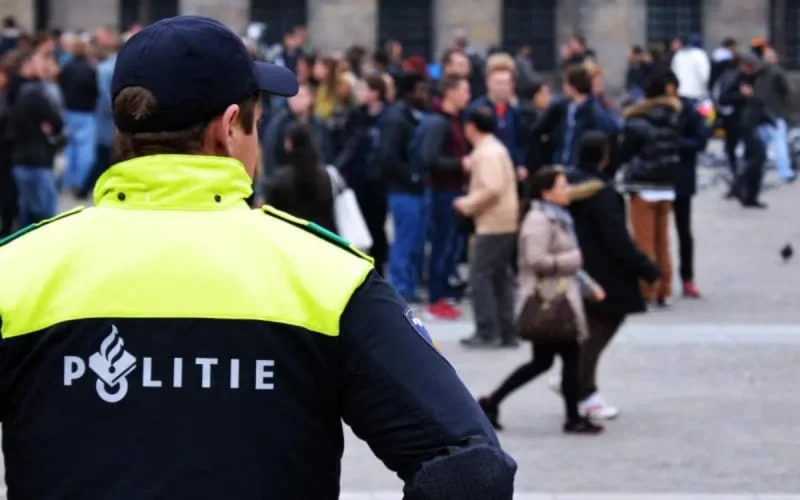 Pays-Bas : un Marocain en prison pour une fausse bombe devant un restaurant juif