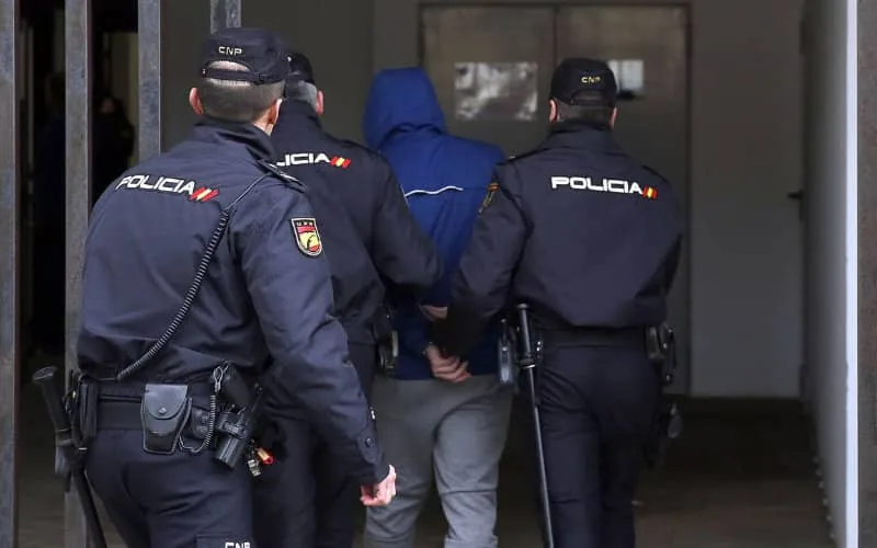 Deux frères marocains arrêtés à Murcia pour le meurtre d'un Italien