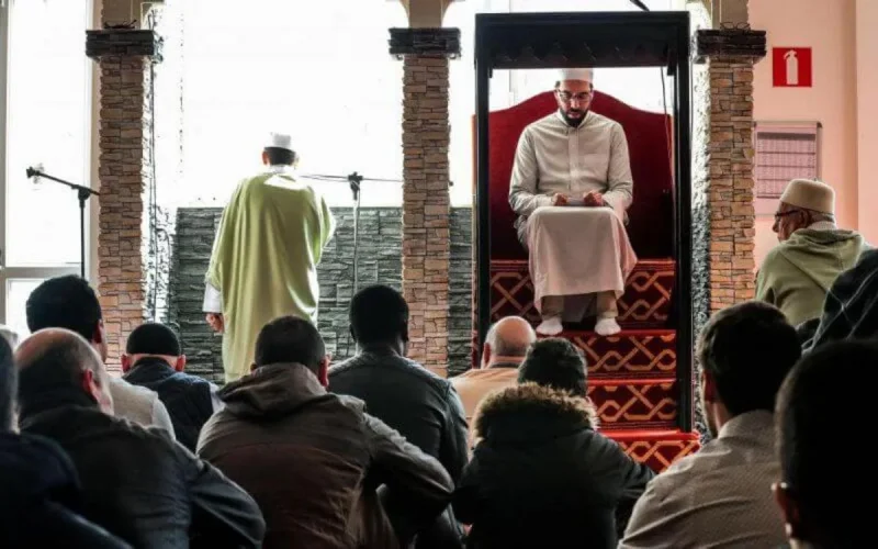 Covid-19 : Bruxelles veut l'aide des imams