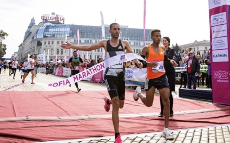Le Marocain Youssef Sbaai pulvérise le record du marathon de Sofia