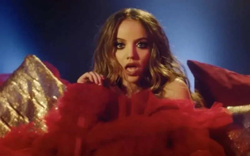 La Marocaine Asha, une étoile montante de la pop en Espagne