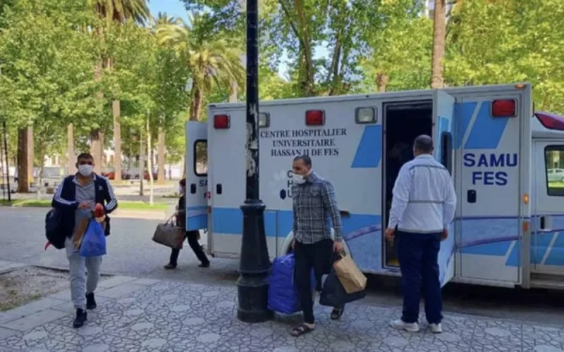 Se méfiant des vacances scolaires, la ville de Fès se barricade