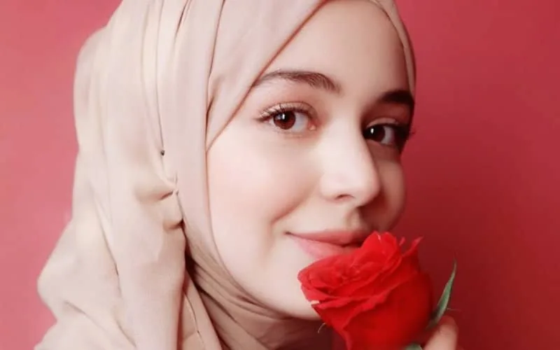 Ihssane Benallouche, jeune Marocaine nominée aux 100 plus beaux visages du monde