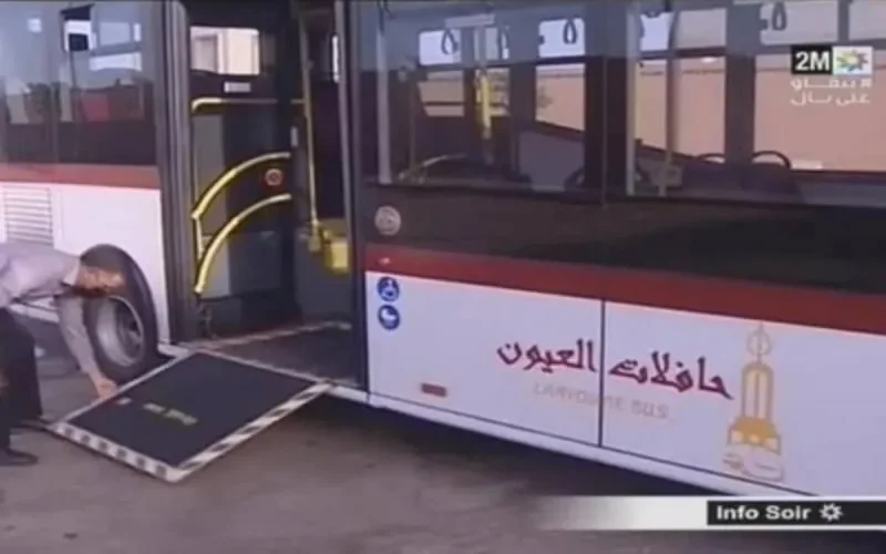 Laâyoune se dote de bus dernier cri (vidéo)