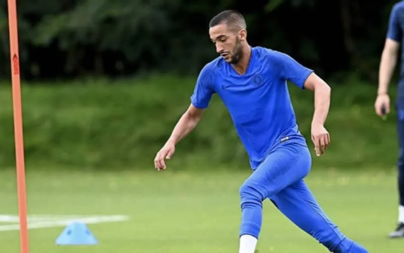 Les performances de Hakim Ziyech séduisent un ancien joueur de Chelsea