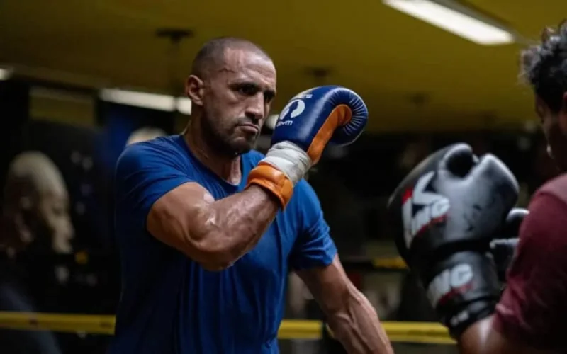 Badr Hari impatient de retrouver sa couronne
