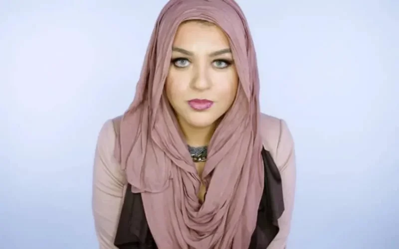 Une musulmane expulsée d'un avion à cause de son voile