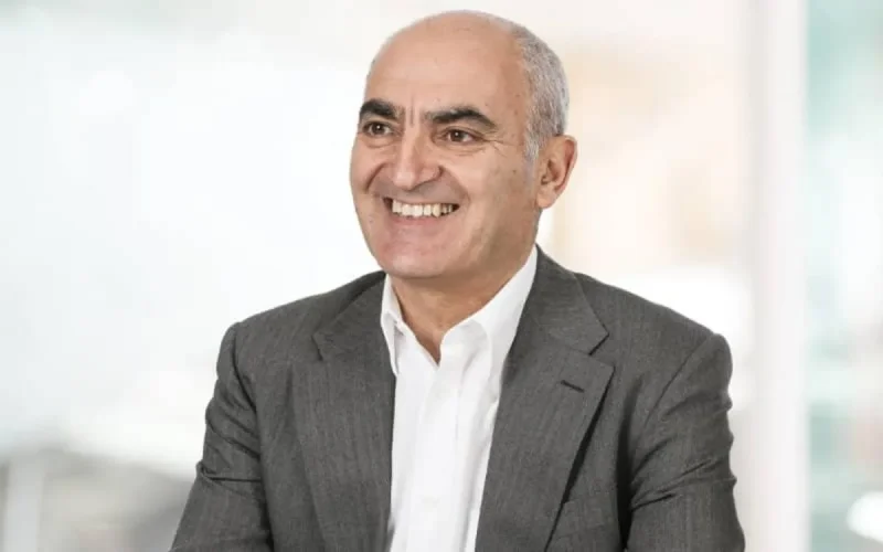 Moncef Slaoui annonce le démarrage de la vaccination anti-Covid aux États-Unis