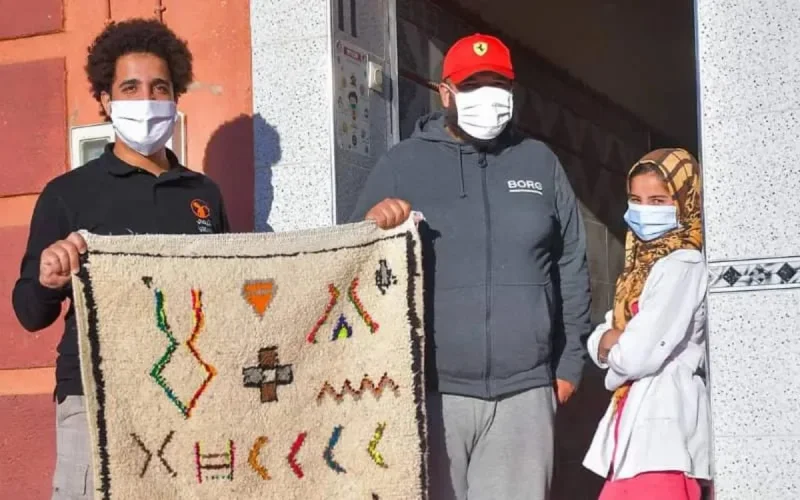 Maroc : une vente aux enchères qui a fait le bonheur d'une orpheline (photos)