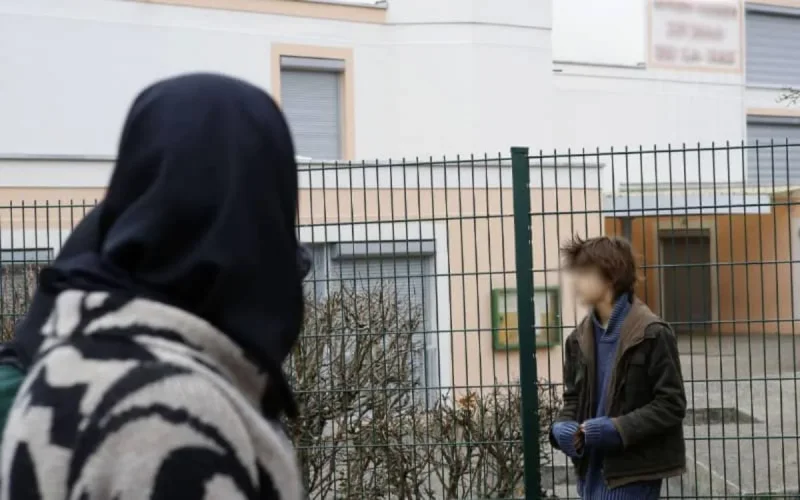 Une élève voilée fait plier un lycée catholique