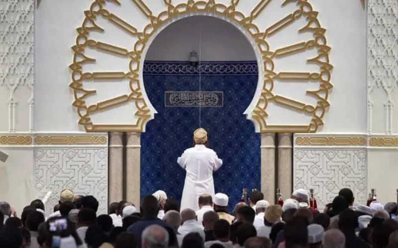 Organisation de l'Islam en France : l'Etat ne doit pas "se substituer" aux Musulmans