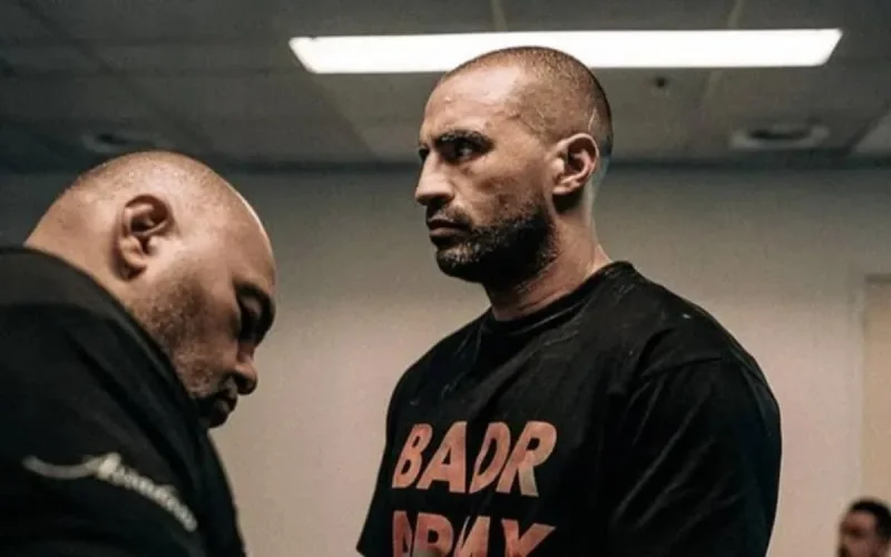 Badr Hari, fin prêt pour son combat contre Benjamin Adegbuyi (Vidéo)