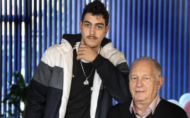 La lutte d'un retraité néerlandais pour son fils marocain