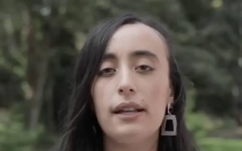 Une pétition pour Kenza, « élève très investie » menacée d'expulsion