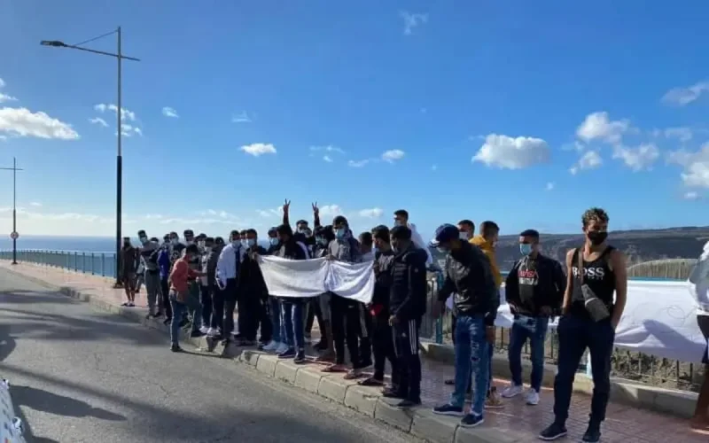 Des Marocains manifestent dans les Îles Canaries