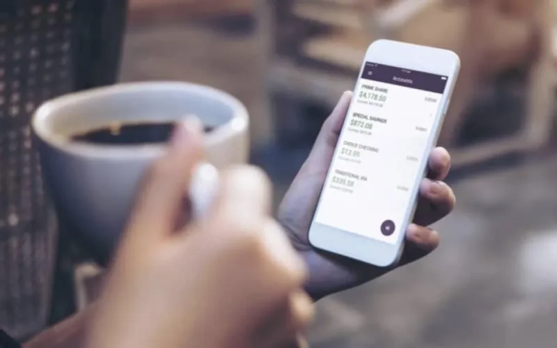 Bank Al-Maghrib présente les avantages du paiement mobile à sa clientèle (vidéo)