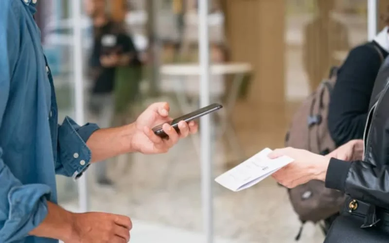 La France pense à un « certificat sanitaire digital » pour la fluidité des passagers aériens